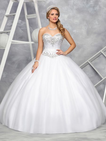Yeni çıkan Prenses model gelinlikler