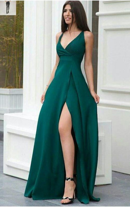 Yeşil elbisenin altına hangi renk ayakkabı olur