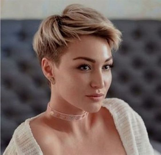 Bu yılın kısa saç modeli