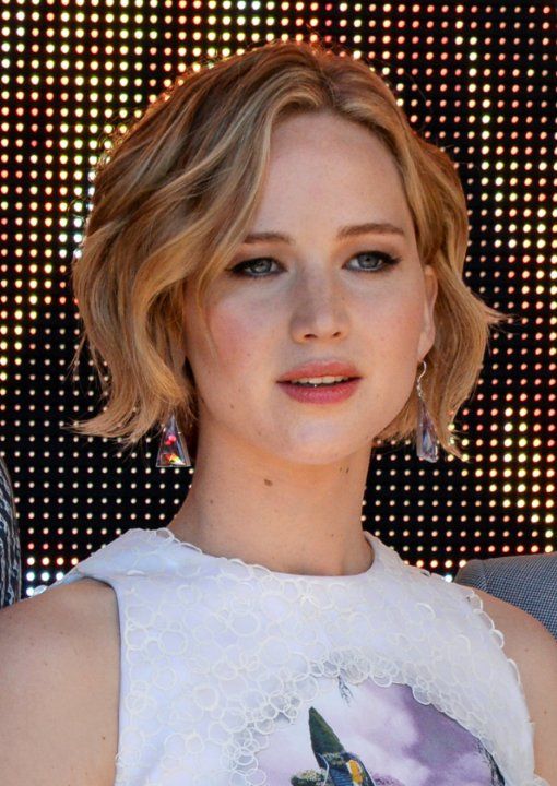 yuvarlak tombul yüze kısa saç modelleri