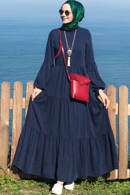 lacivert elbiseye hangi eşarp gider