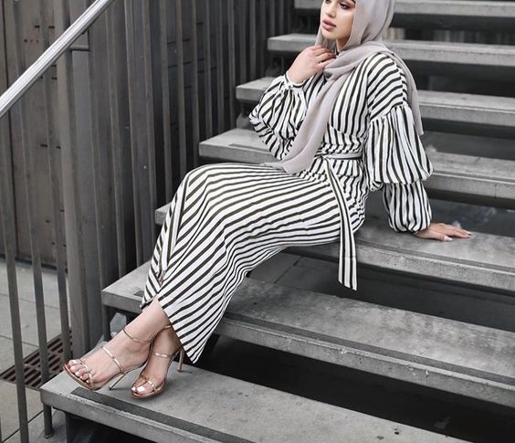 tesettür siyah beyaz kombinler