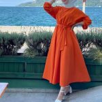 turuncu elbise kombini