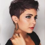 kısa saç modelleri düz
