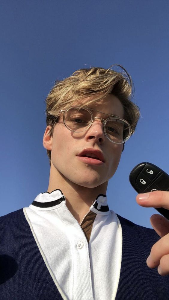 Alnı Açık Olanlar İçin Saç Modelleri Erkek