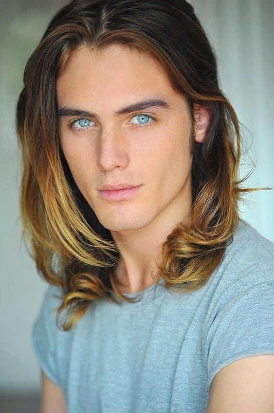 Erkekler Uzun Saç Modelleri