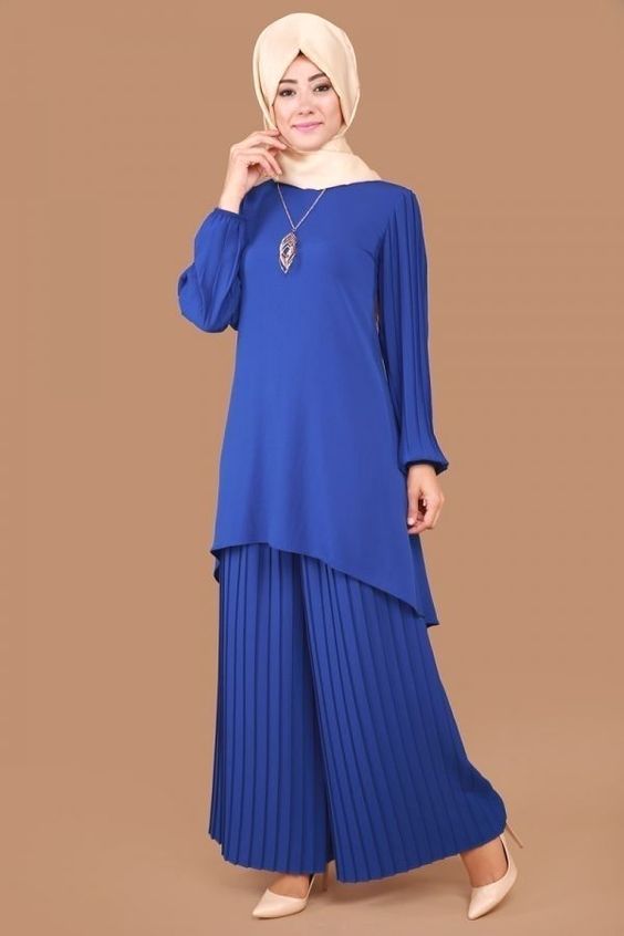Saks mavisi tunik kombini