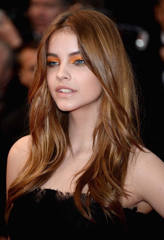 Mavi gözlülere yakışan saç renkleri