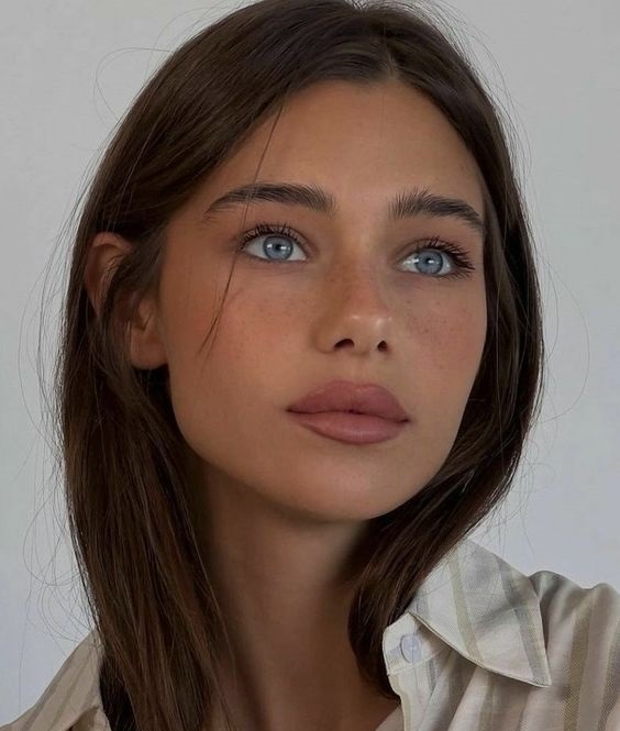 buğday ten mavi göz saç rengi