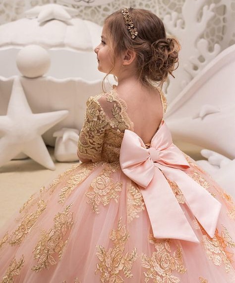 Çoçuk saç modelleri düğün için topuz