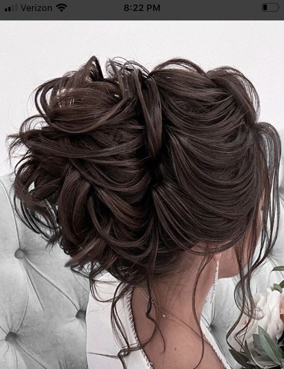 ensede dağınık topuz modelleri