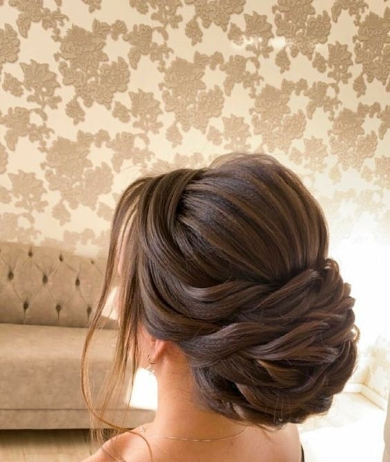 ensede topuz saç modelleri