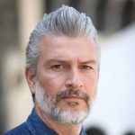 45 yaş Beyaz saç modelleri erkek