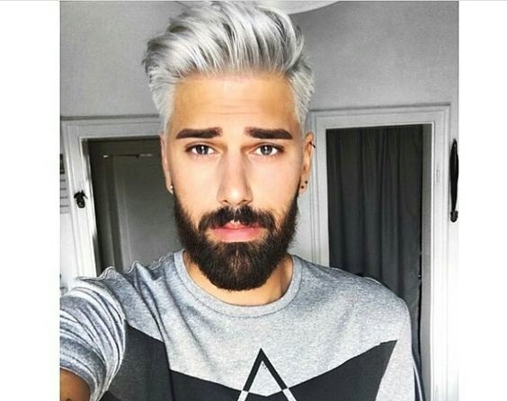 Beyaz saç modası erkek