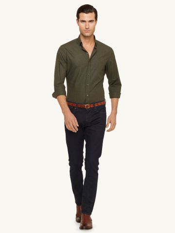 yeşil gömleğin altına ne renk pantolon