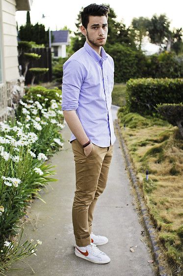 Mavi gömlek altına ne giyilir erkek