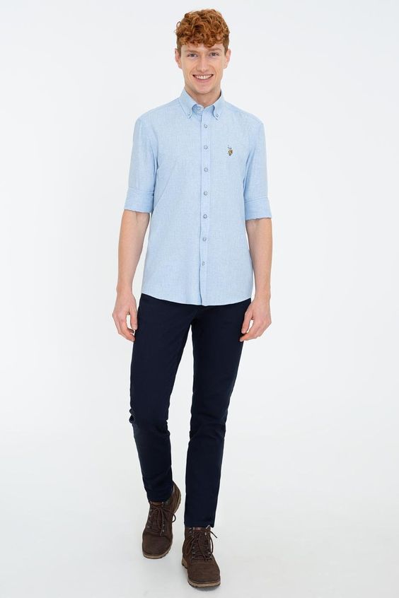 mavi-gomlegin-altina-ne-giyilir