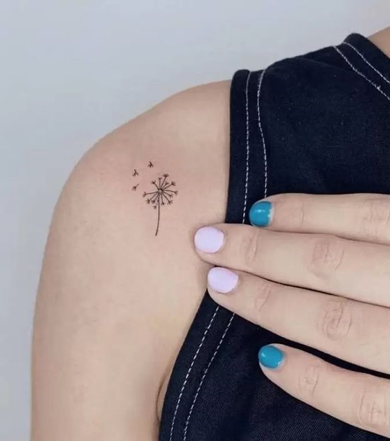 minimal omuz dövmeleri