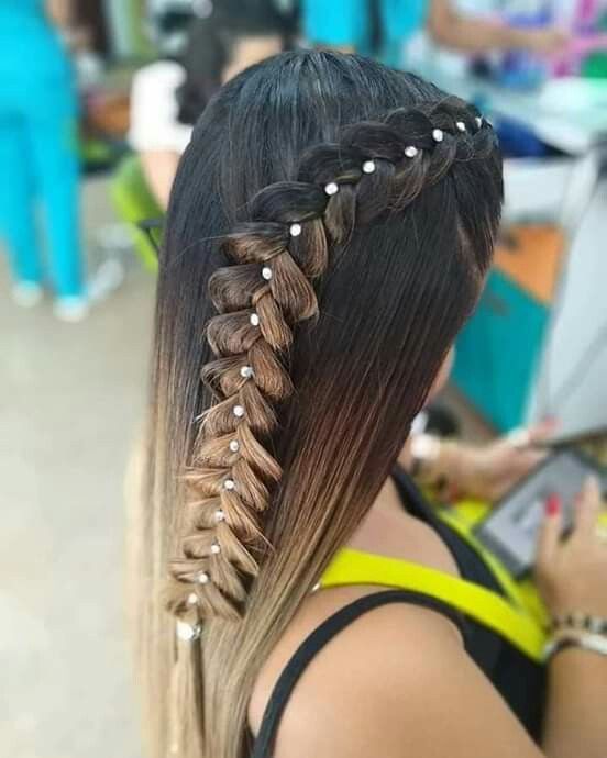 Yan saç örgü modelleri uzun saç