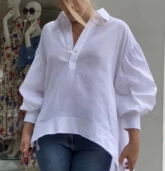 Gömlek içine atlet kadın