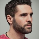 dönerli saç modelleri erkek