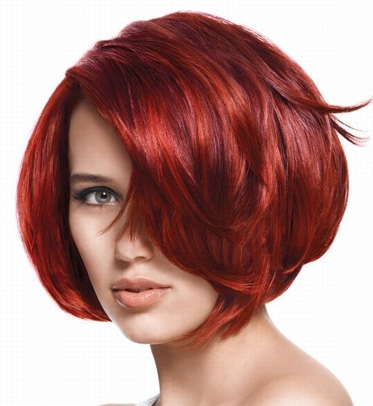 Kızıl kısa saç