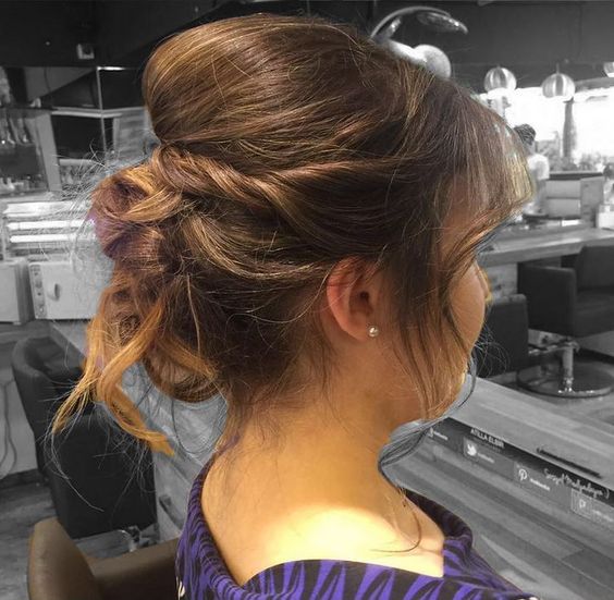 az-saclar-icin-topuz-modelleri