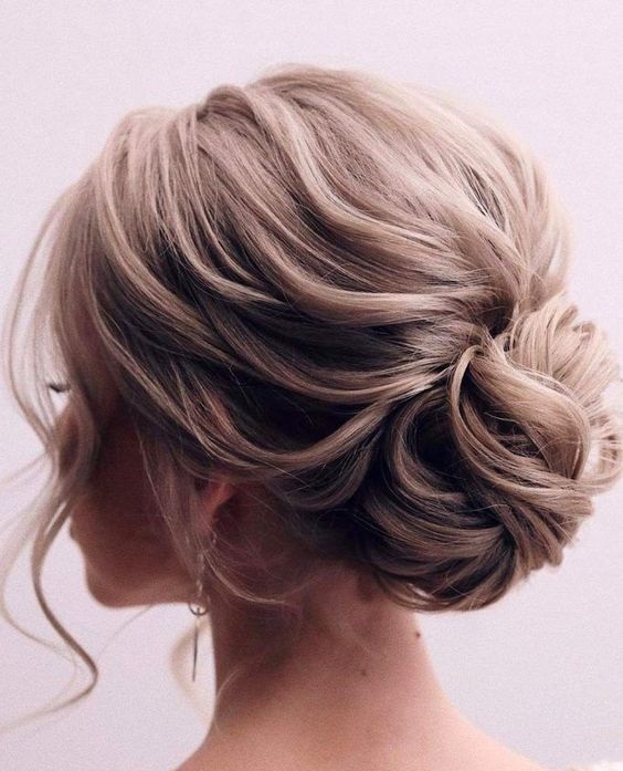 ince-telli-saclara-topuz-modelleri