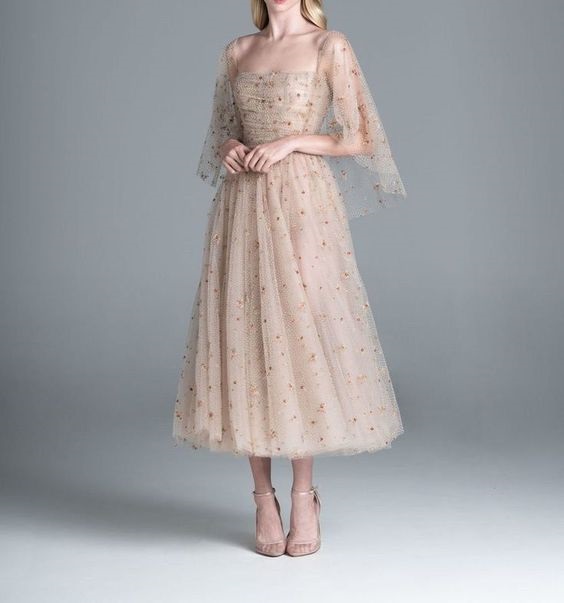 yazlık İç gösteren elbise nasıl giyilir