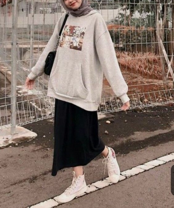 Sweatshirt etek kombinleri tesettür Sweatshirt-etek-kombinleri-tesettur