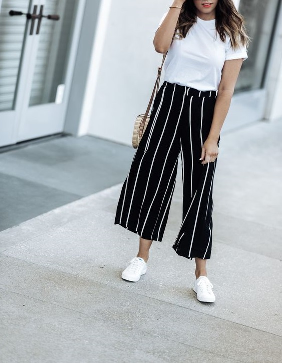 beyaz bayan spor ayakkabı kombini günlük