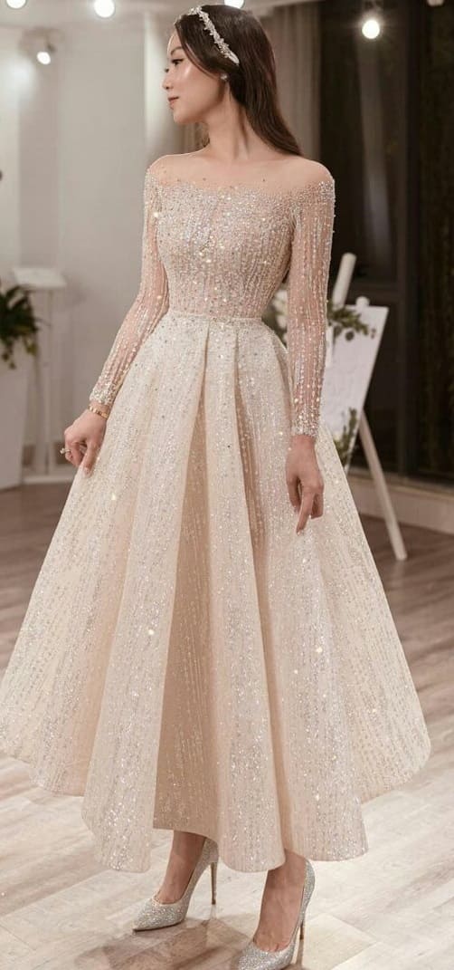 ev için nişan elbisesi