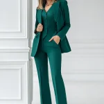 Sade yeleğin altına ne giyilir